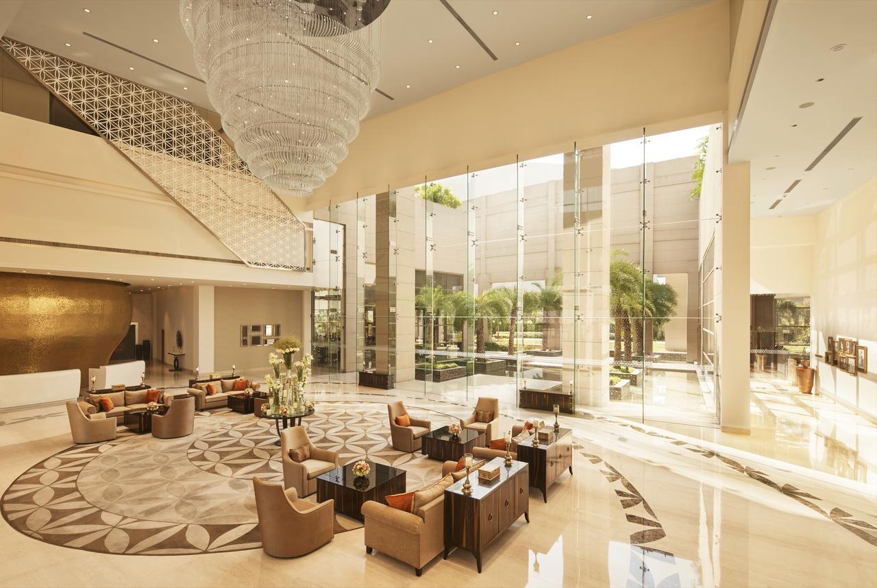 Hotel Taj Swarna, Amritsar Zewnętrze zdjęcie Lobby