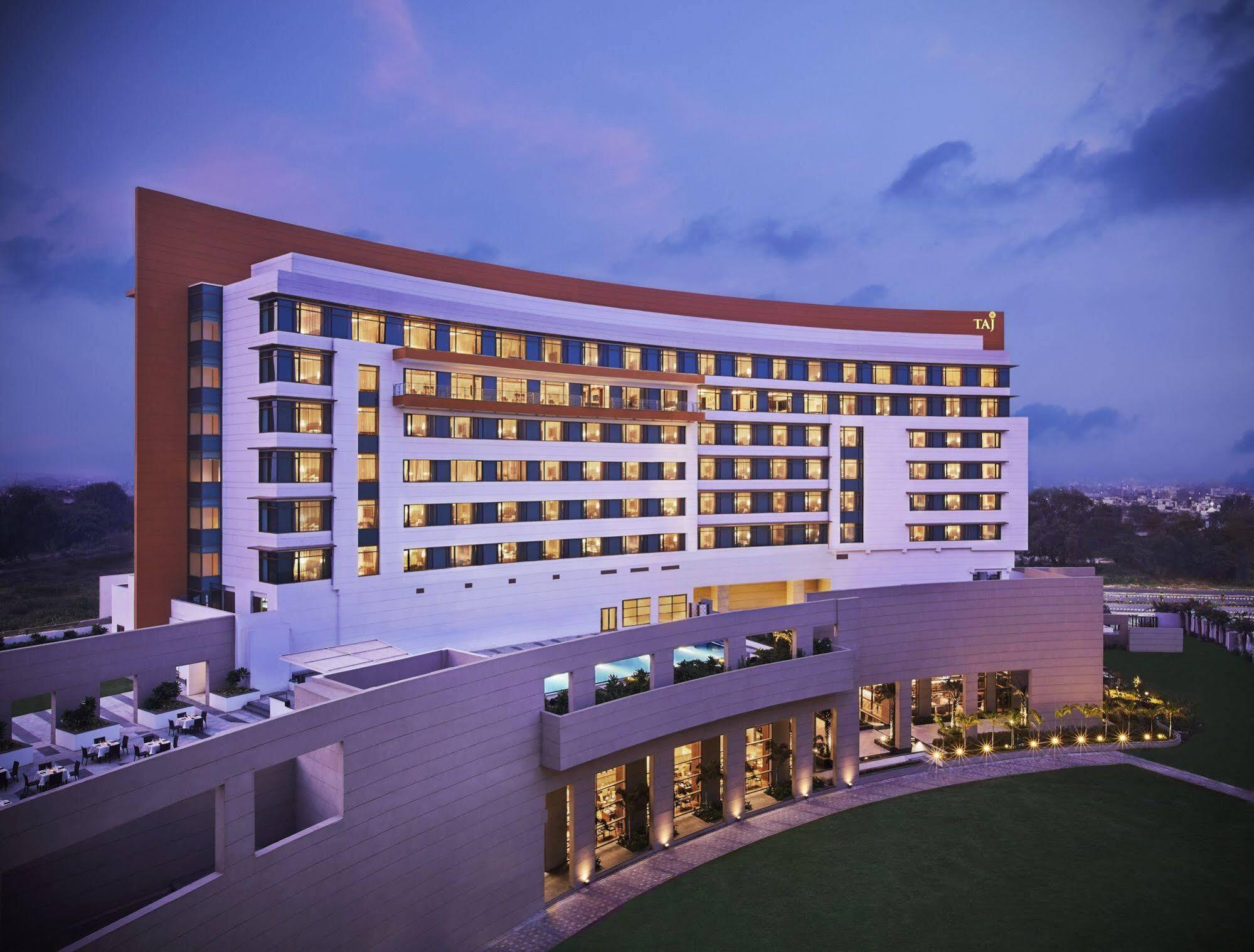 Hotel Taj Swarna, Amritsar Zewnętrze zdjęcie The Park, Hyderabad