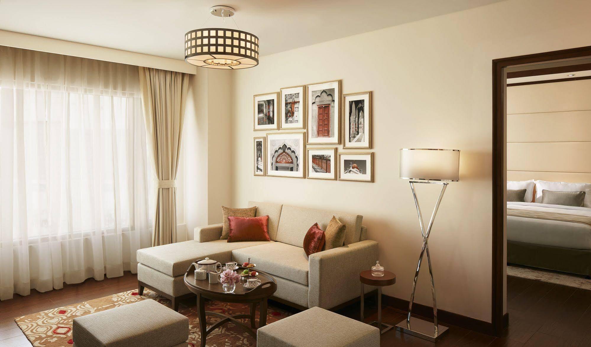 Hotel Taj Swarna, Amritsar Zewnętrze zdjęcie A living room