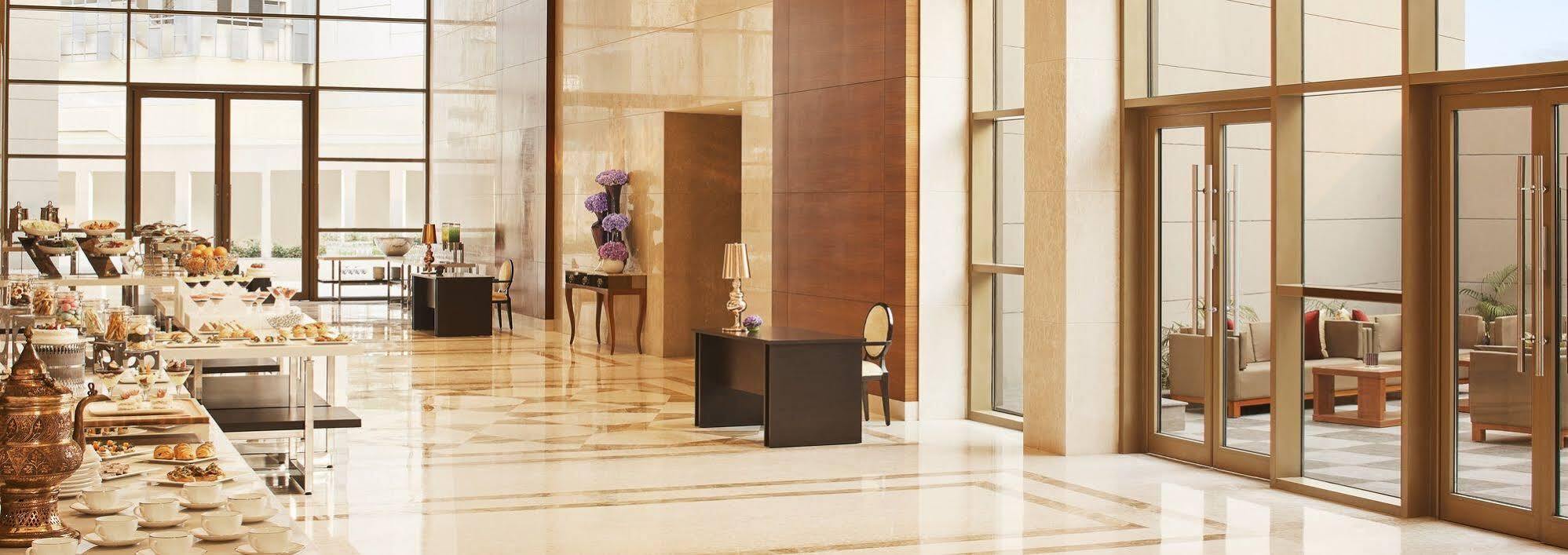 Hotel Taj Swarna, Amritsar Zewnętrze zdjęcie Lobby
